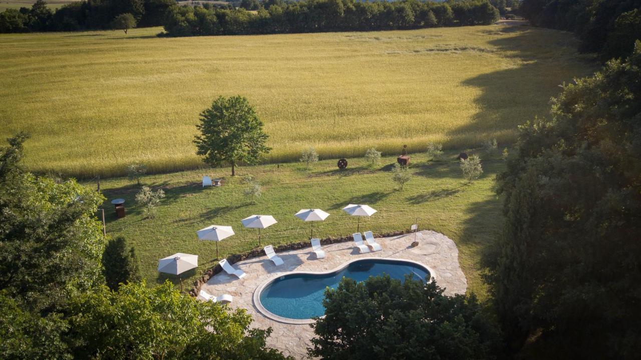 Glamping In Toscana, Luxury Tents In Agriturismo Biologico Sorano  Eksteriør bilde